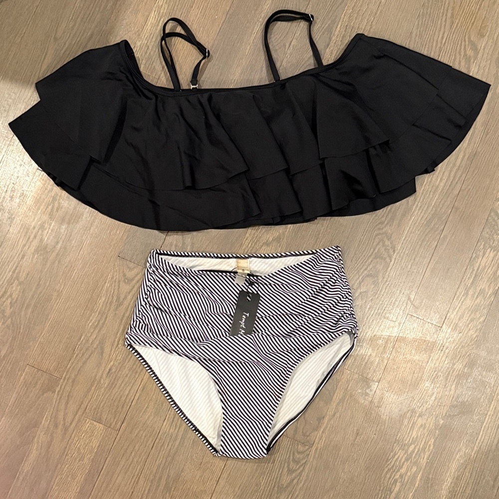 Tempt Me Black Ruffled Bikini Top and Striped Ruched‎ High-Waist Bottoms Small